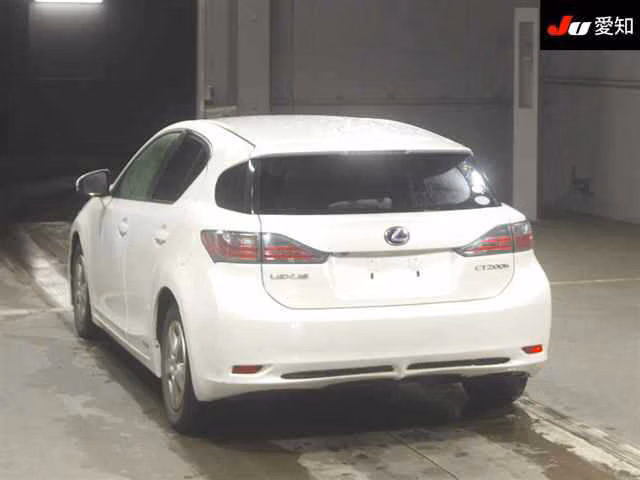 Lexus CT200h