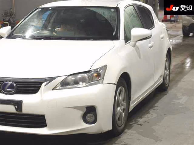 Lexus CT200h