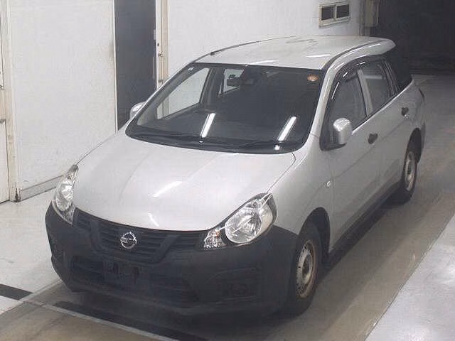 Nissan AD