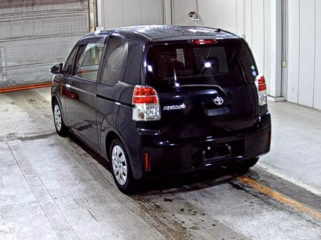 TOYOTA SPADE