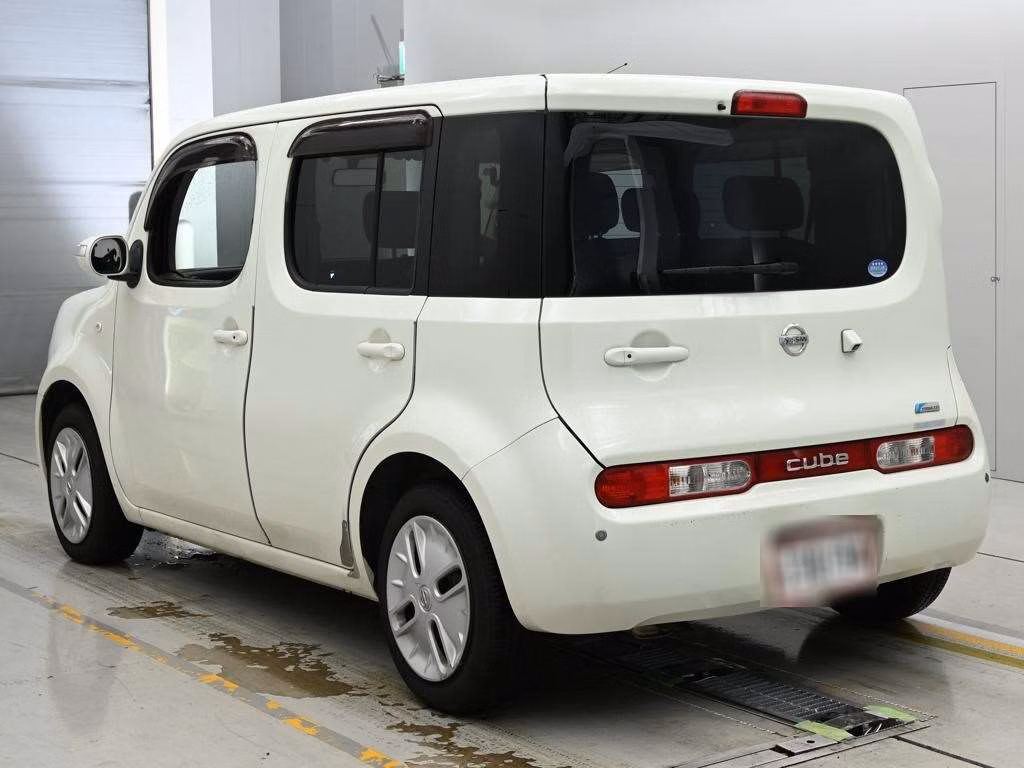 NISSAN CUBE