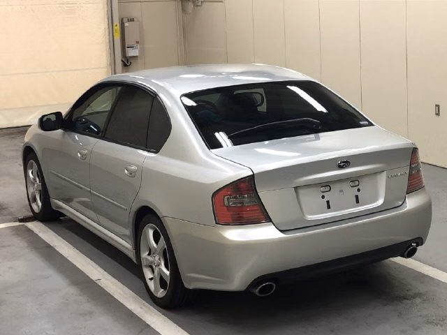 SUBARU LEGACY B4