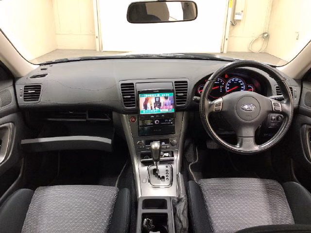 SUBARU LEGACY B4
