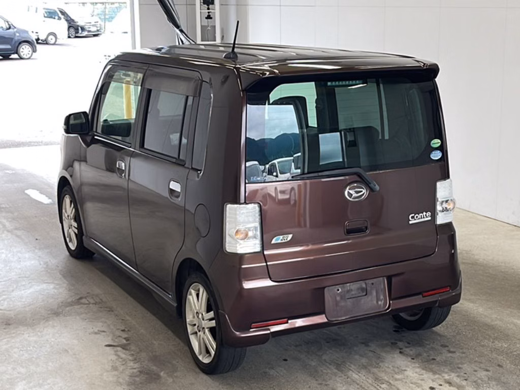 Daihatsu Move Conte