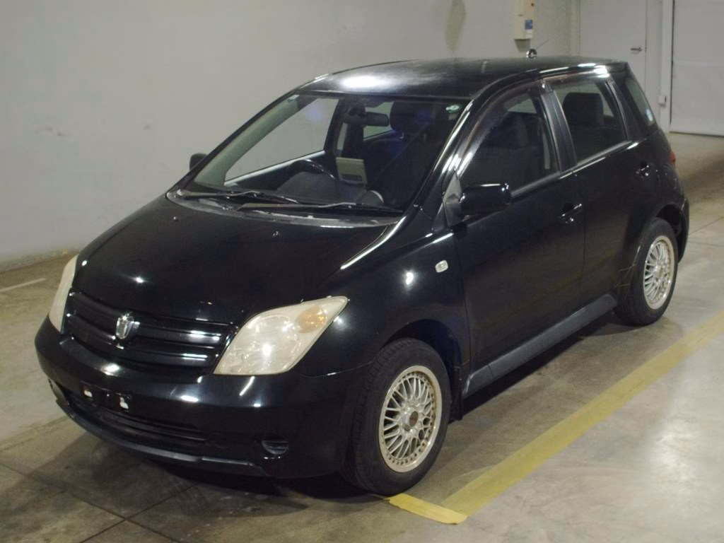 TOYOTA IST