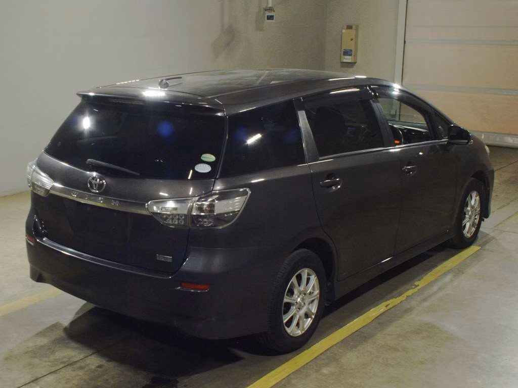 TOYOTA WISH