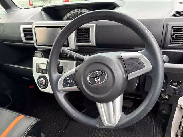 TOYOTA PIXIS MEGA