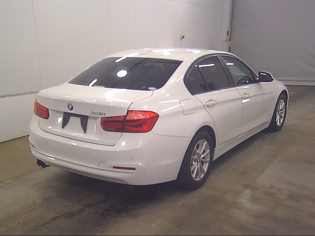BMW 3-SERIES