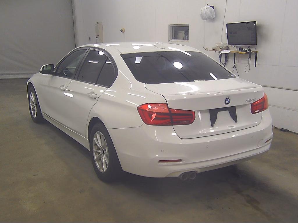 BMW 3-SERIES