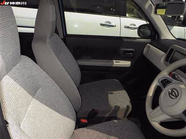 Daihatsu Mira Tocot