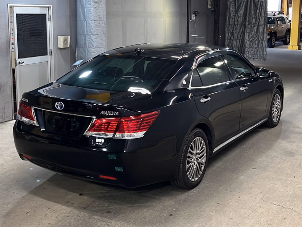 Toyota Crown Majesta