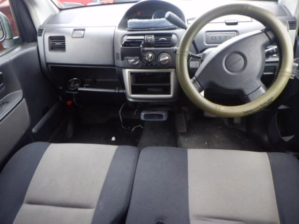Nissan Otti
