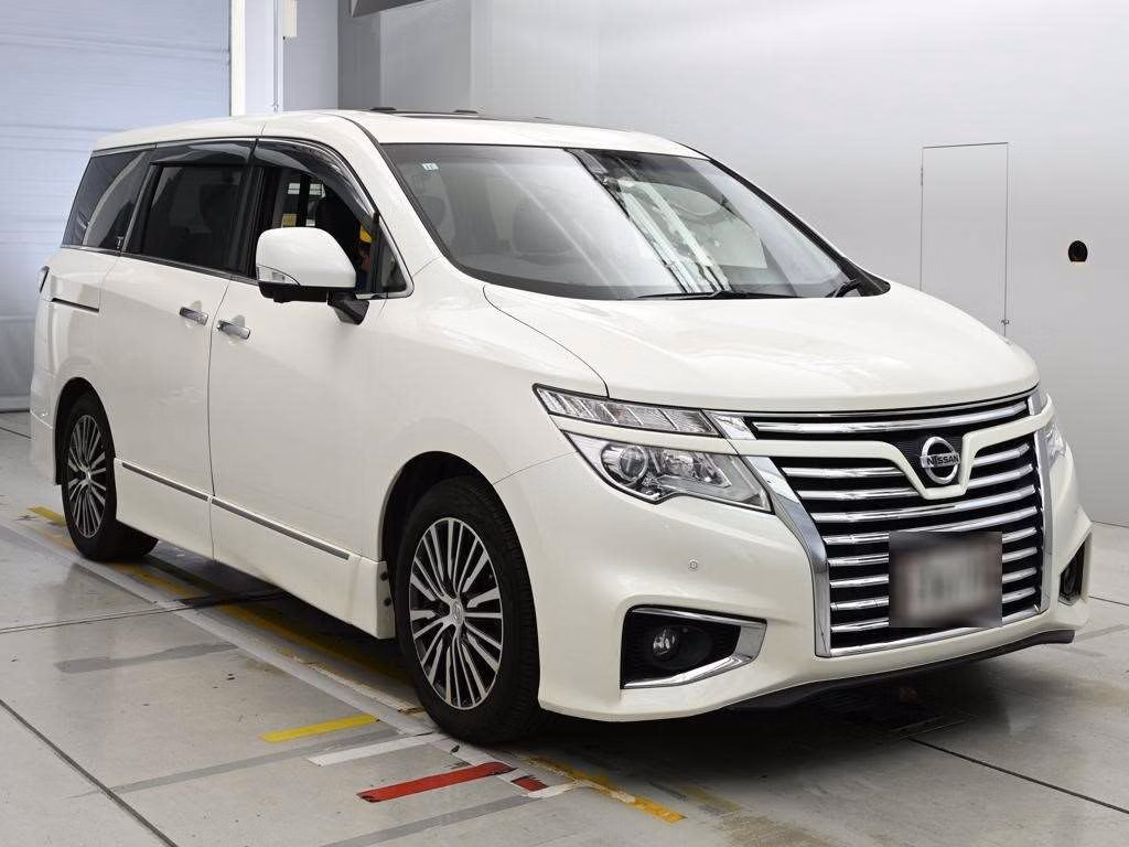 NISSAN ELGRAND