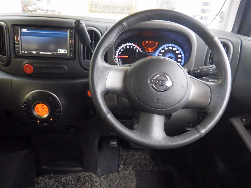NISSAN CUBE