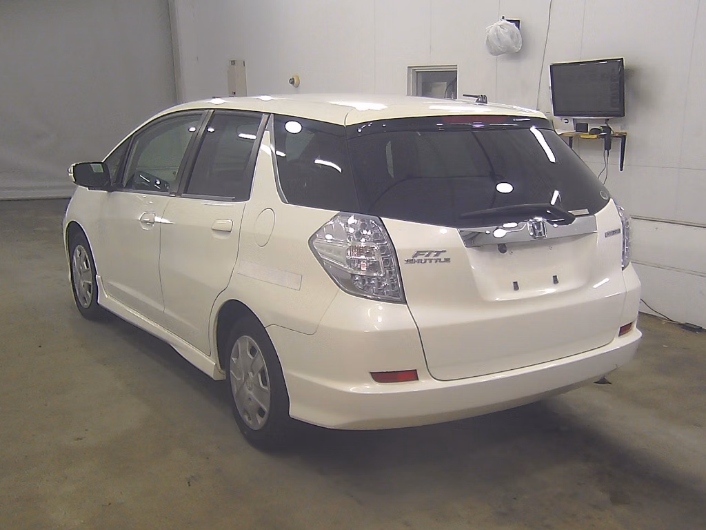 HONDA FIT SHUTTLE