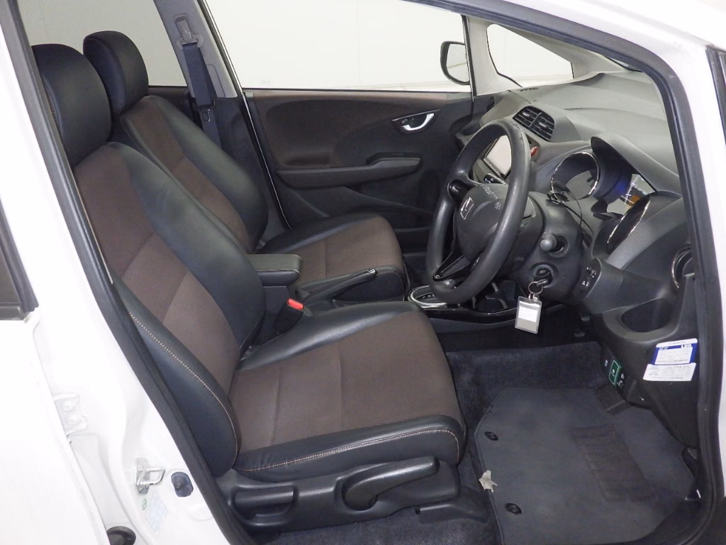 HONDA FIT SHUTTLE
