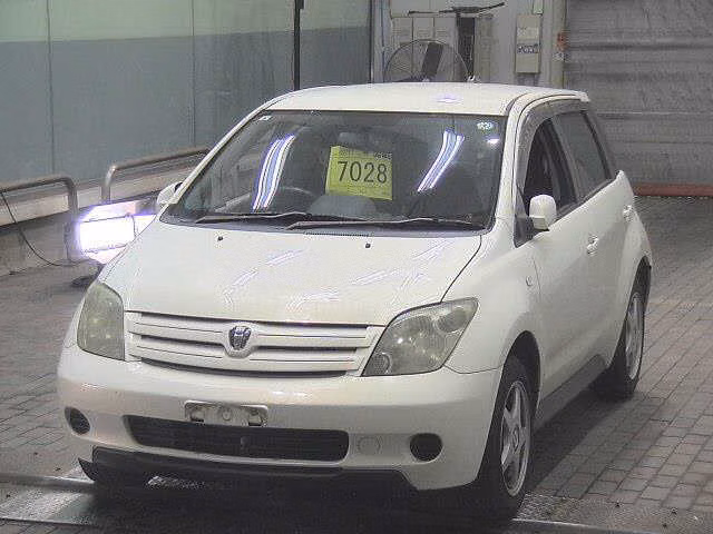 TOYOTA IST