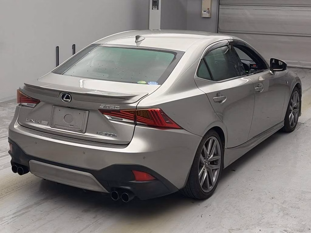Lexus IS300h