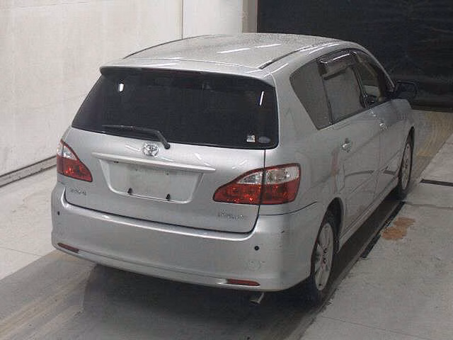 Toyota Ipsum