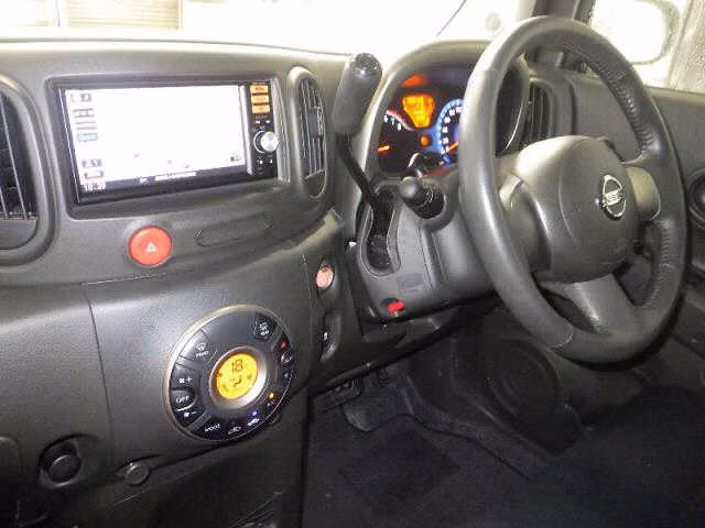 NISSAN CUBE