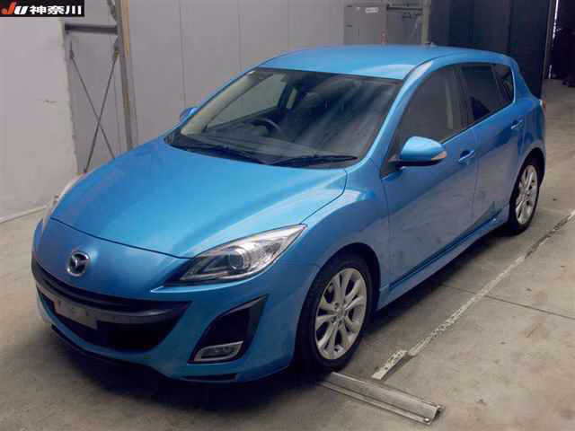 MAZDA AXELA