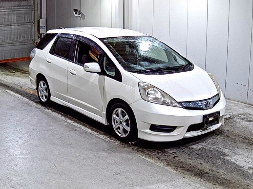 HONDA FIT SHUTTLE