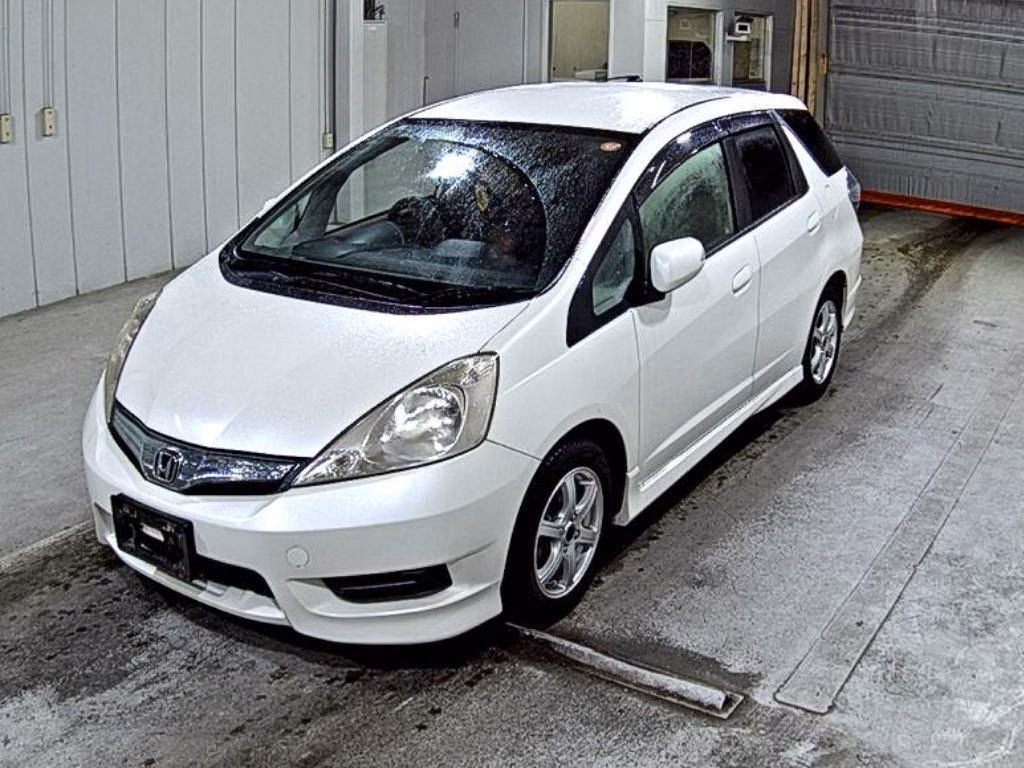 HONDA FIT SHUTTLE
