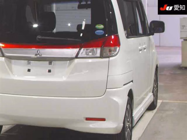 Mitsubishi Delica D:2
