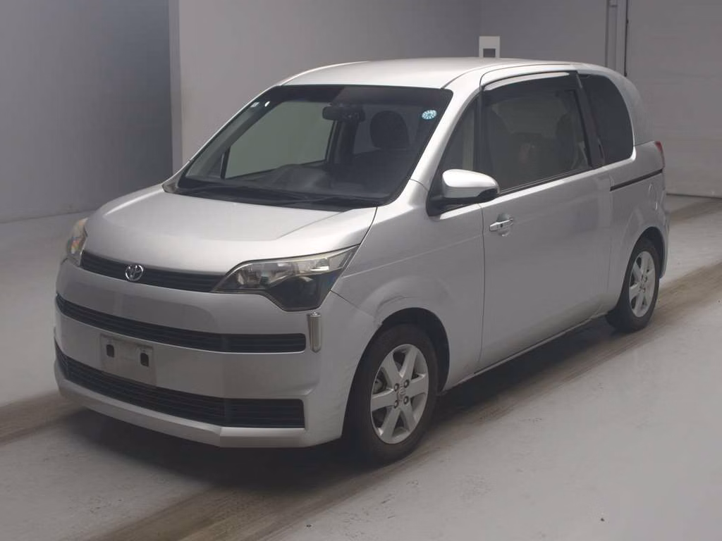 TOYOTA SPADE