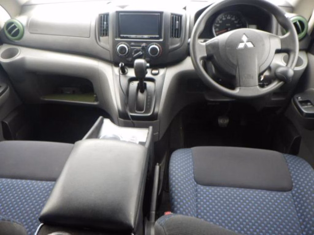 Mitsubishi Delica D:3