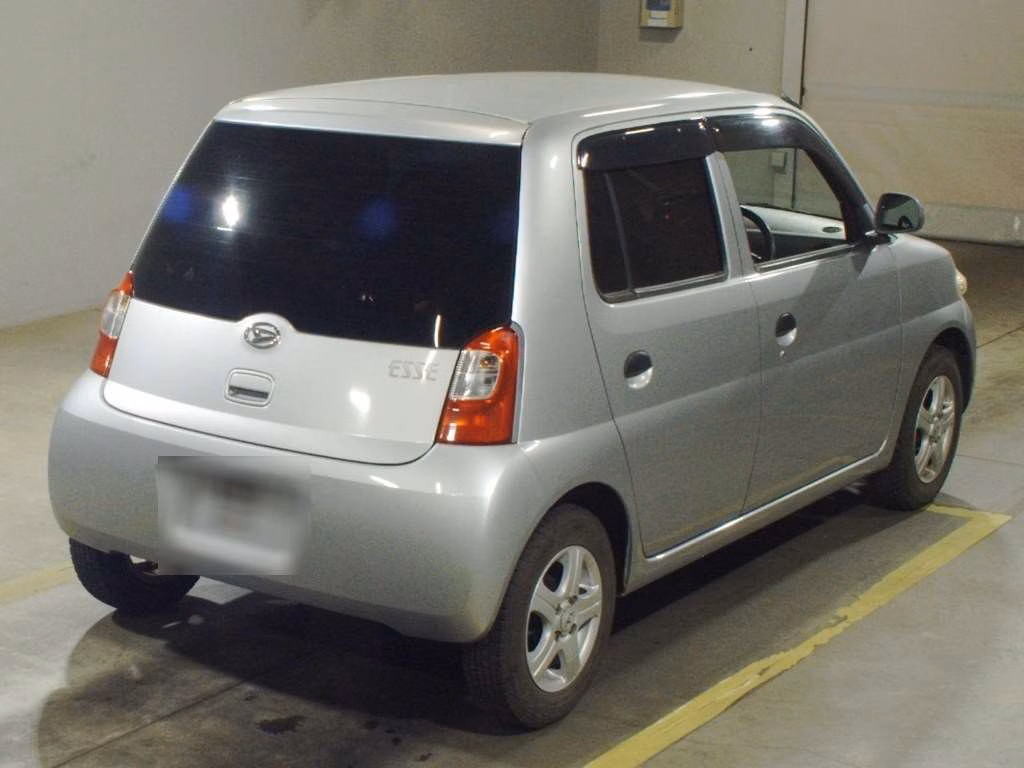DAIHATSU ESSE