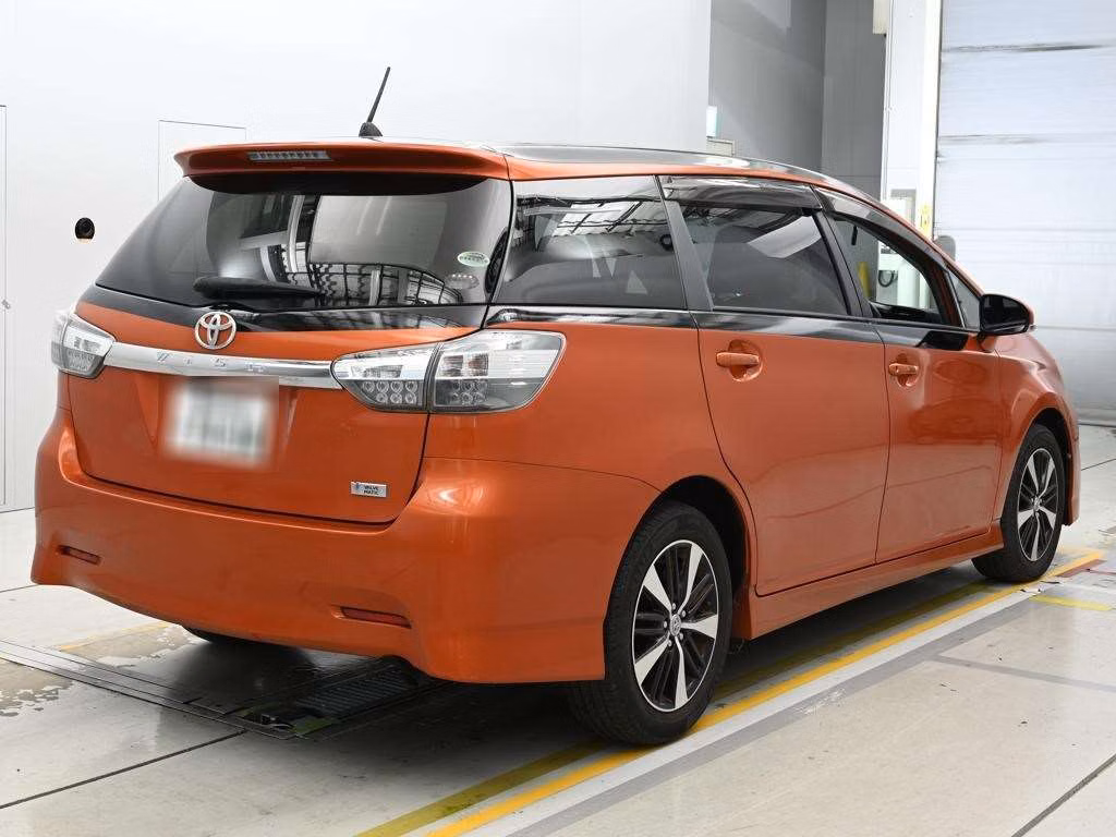 TOYOTA WISH