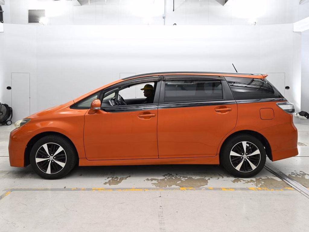 TOYOTA WISH