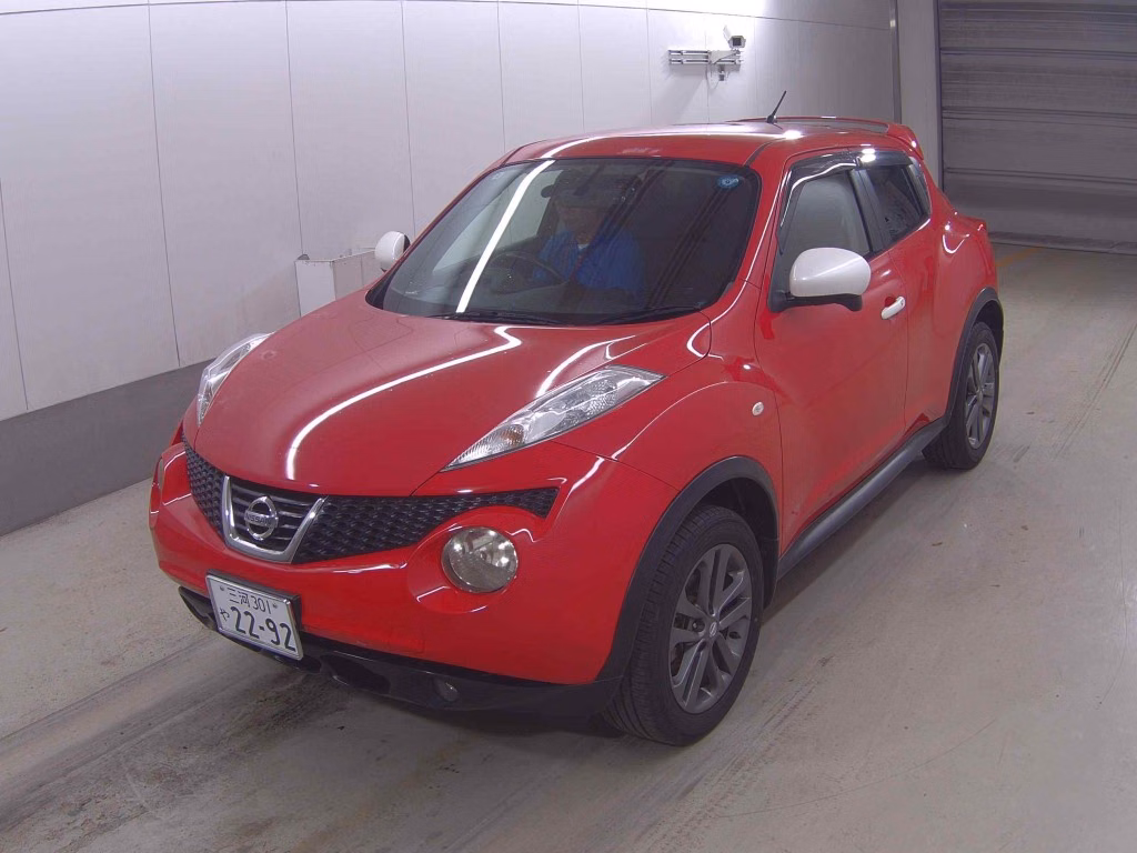 NISSAN JUKE