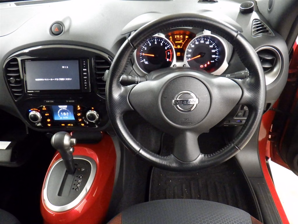 NISSAN JUKE