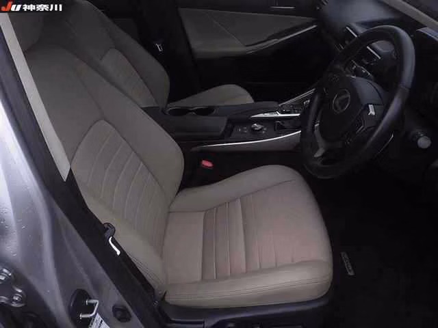 Lexus IS300