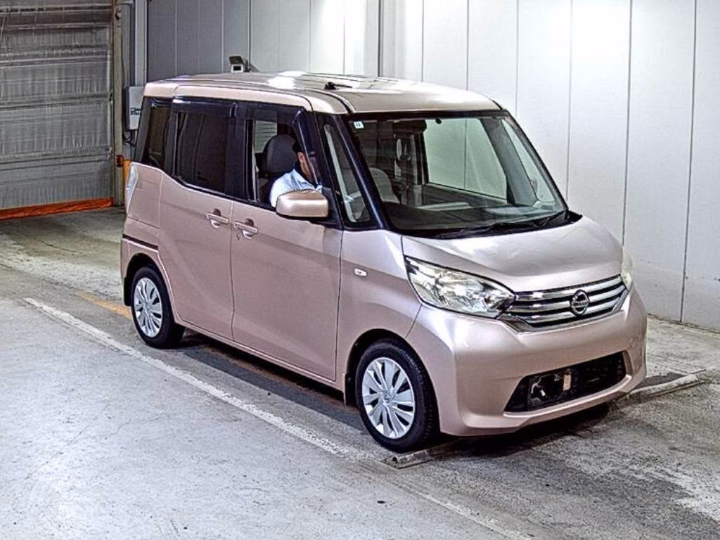 NISSAN DAYZ ROOX
