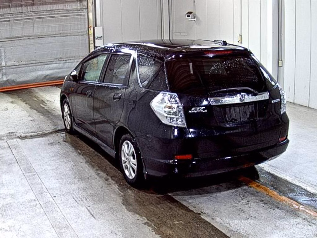 HONDA FIT SHUTTLE