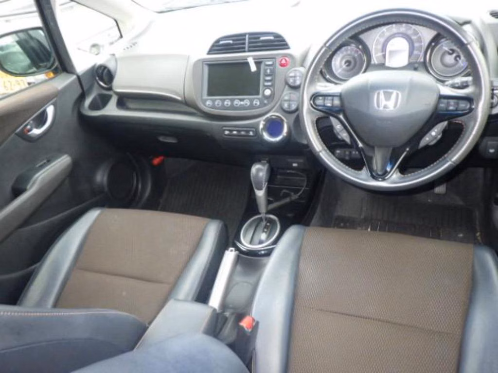 HONDA FIT SHUTTLE