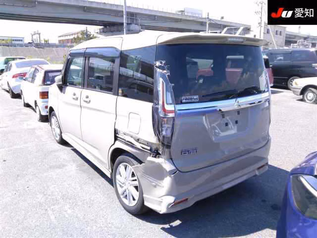 Mitsubishi Delica D:2
