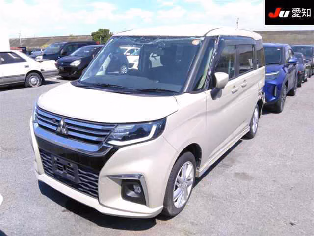Mitsubishi Delica D:2
