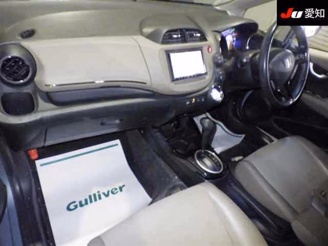 HONDA FIT SHUTTLE