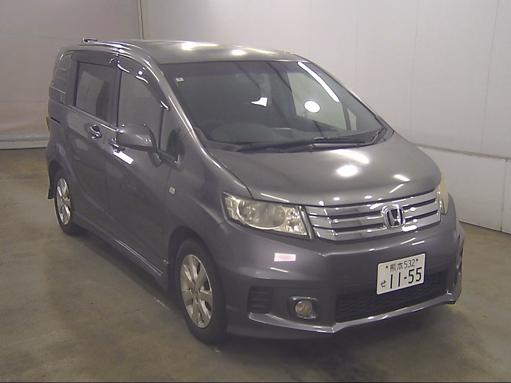 HONDA FREED SPIKE