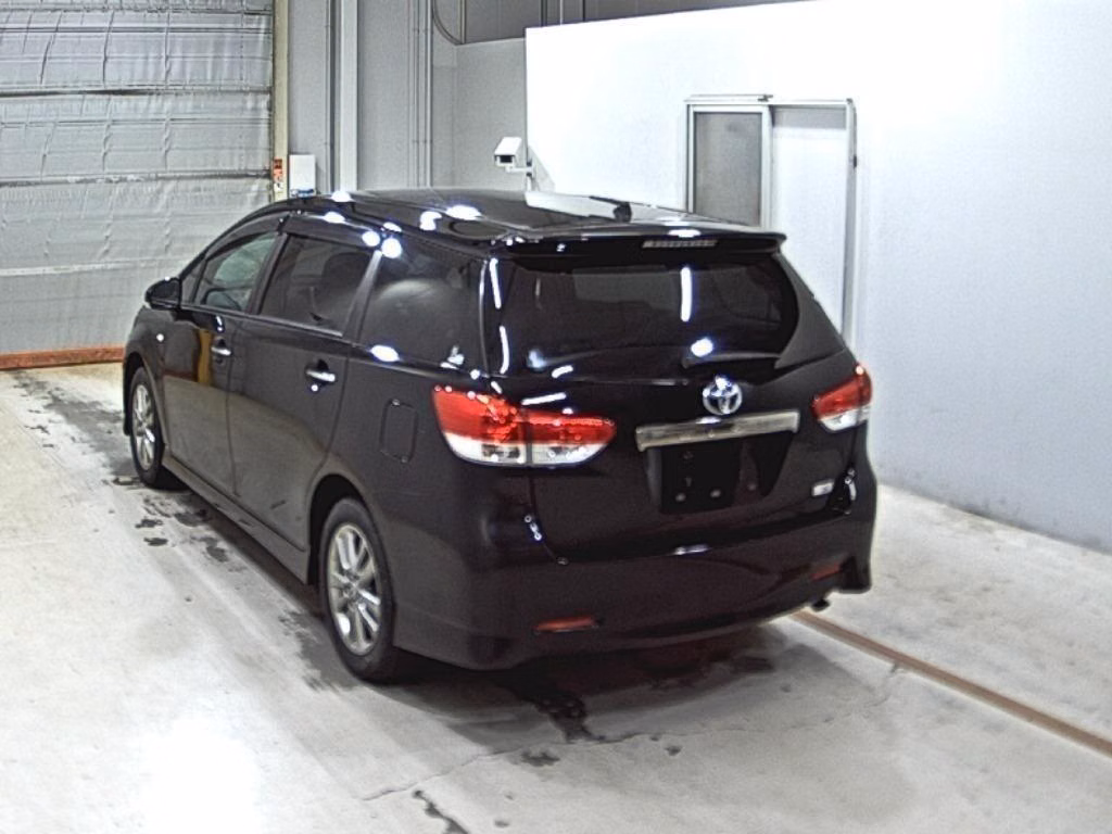 TOYOTA WISH
