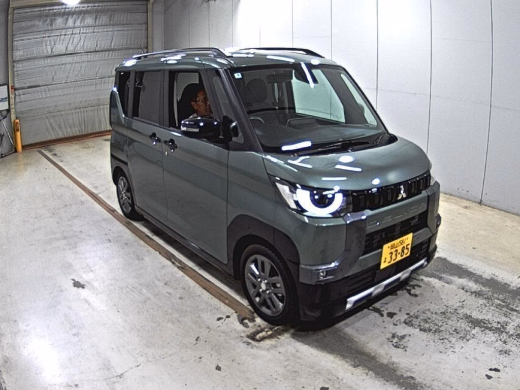 Mitsubishi Delica Mini