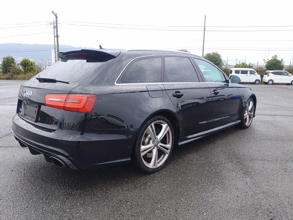 AUDI RS6