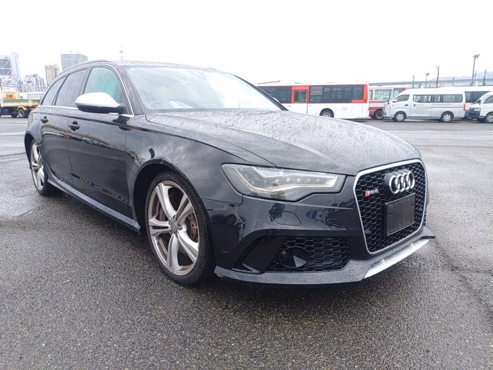 AUDI RS6