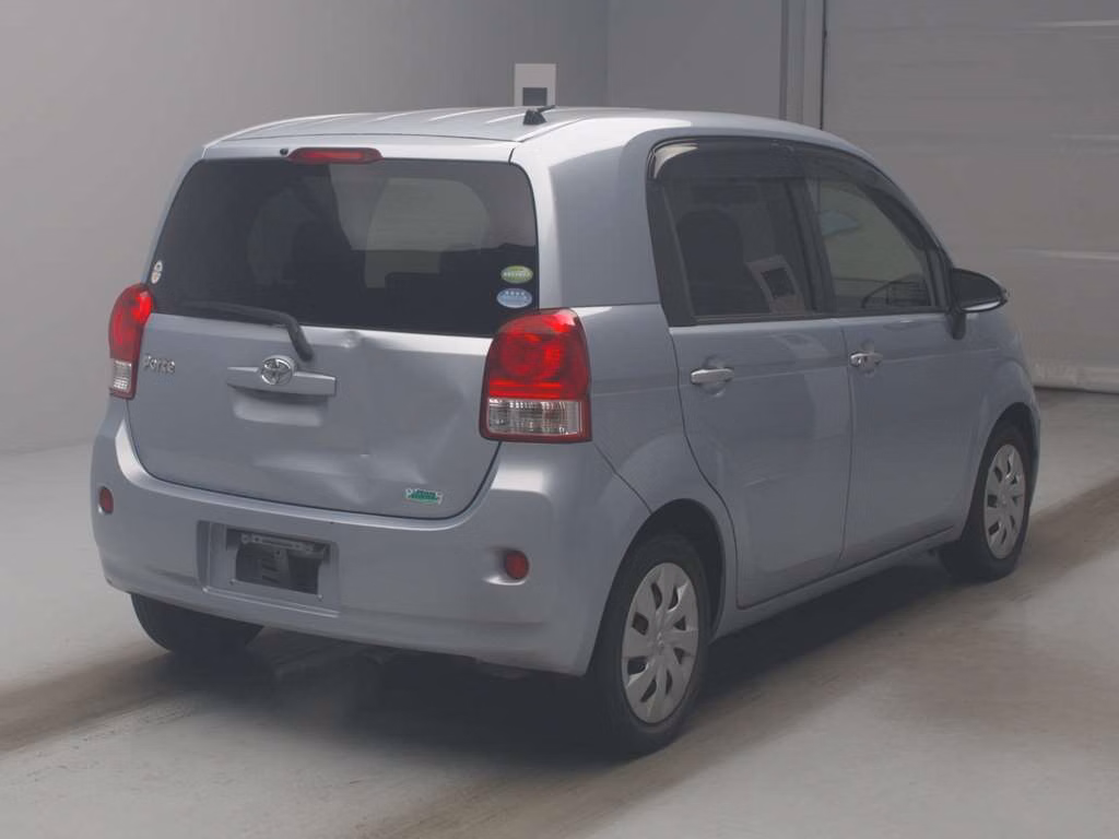 TOYOTA PORTE