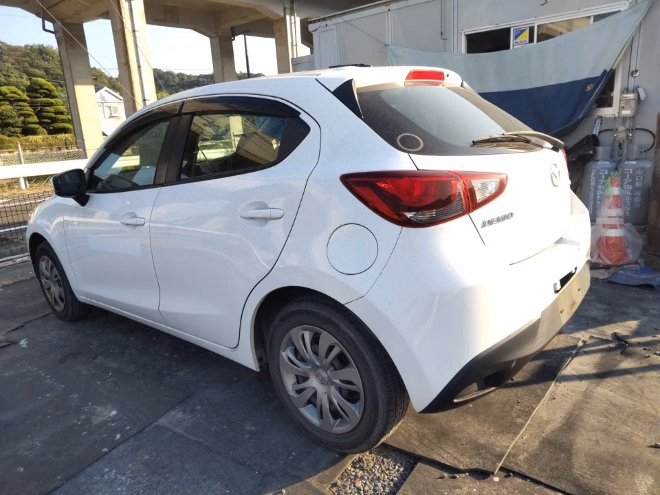 MAZDA DEMIO