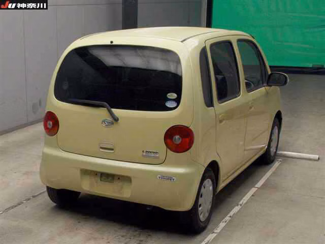 DAIHATSU MOVE LATTE